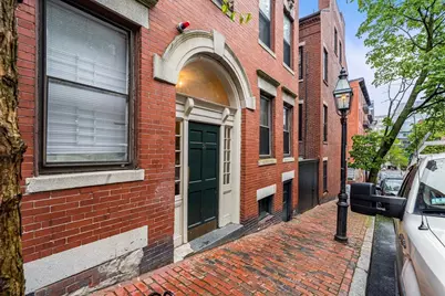31 Irving St #4, Boston, MA 02114 - Photo 1