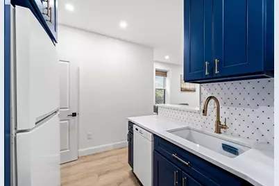 31 Irving St #4, Boston, MA 02114 - Photo 5