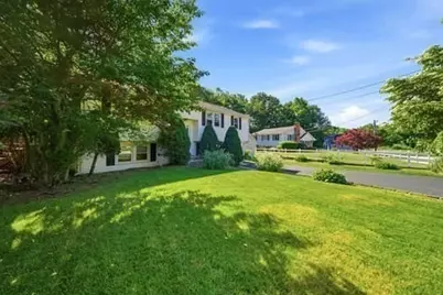 115 Arrowhead Dr, Bridgewater, MA 02324 - Photo 3