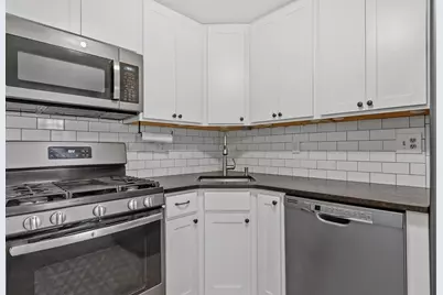 39 Madonna Circle #39, Lowell, MA 01854 - Photo 7