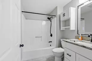 39 Madonna Cir, Lowell, MA 01854 - Photo 17