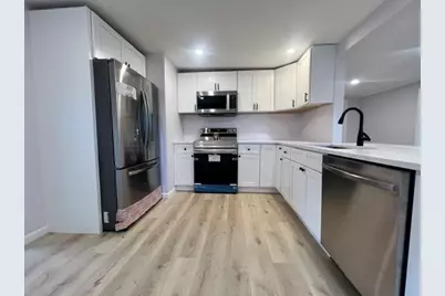 27 Dubois St, Springfield, MA 01151 - Photo 5