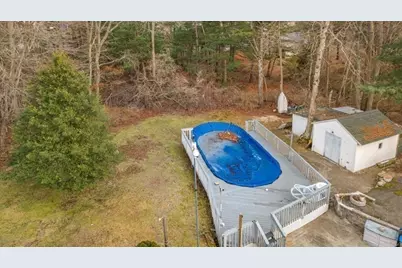 15 Stonewall Ave, Dartmouth, MA 02747 - Photo 9