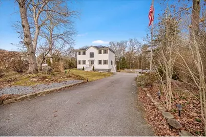 15 Stonewall Ave, Dartmouth, MA 02747 - Photo 3