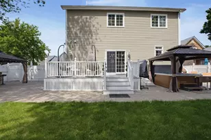 10 Mayhew Slip, Milford, MA 01757 - Photo 35