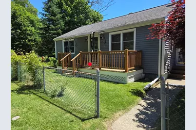 18 Grant St, Acushnet, MA 02743 - Photo 3