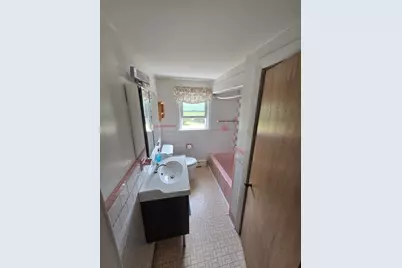 18 Grant St, Acushnet, MA 02743 - Photo 19
