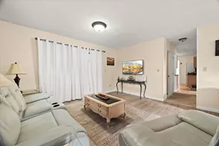 10 Bayberry Ln, Mattapoisett, MA 02739 - Photo 3