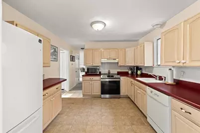 10 Bayberry Ln, Mattapoisett, MA 02739 - Photo 11