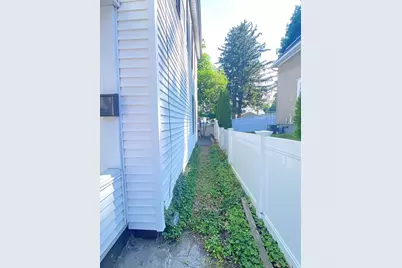 22 Front Street, Clinton, MA 01510 - Photo 35
