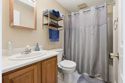 37 Moreland Green Dr, Worcester, MA 01609 - Photo 15