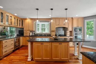 18 Wood St, Southborough, MA 01772 - Photo 11