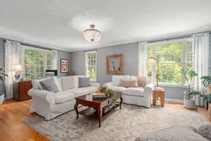 18 Wood St, Southborough, MA 01772 - Photo 7
