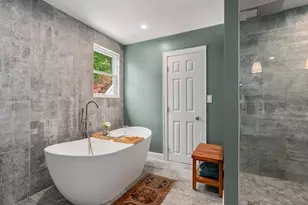 18 Wood St, Southborough, MA 01772 - Photo 23