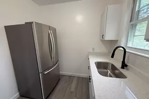 153 Bailey St, Lawrence, MA 01843 - Photo 11