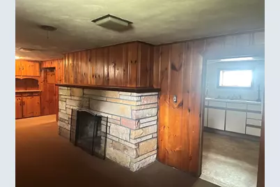 15 Bristol St, Ludlow, MA 01056 - Photo 21