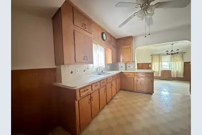 15 Bristol St, Ludlow, MA 01056 - Photo 5