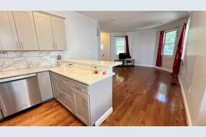 54 Crescent Ave #1, Malden, MA 02148 - Photo 5