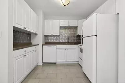 8 Kittredge #10, Boston, MA 02131 - Photo 3