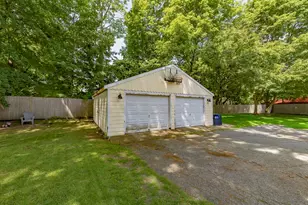 58 Maple Ave, Andover, MA 01810 - Photo 7