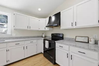 5 Kurtz St, Chicopee, MA 01013 - Photo 19