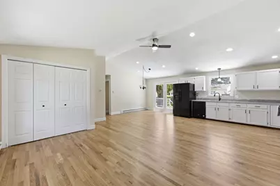 5 Kurtz St, Chicopee, MA 01013 - Photo 11