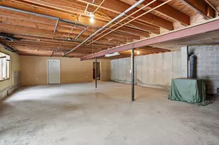 80 Elizabeth Dr, Ludlow, MA 01056 - Photo 29