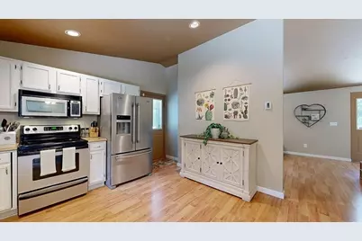 93 Franklin St, Douglas, MA 01516 - Photo 7
