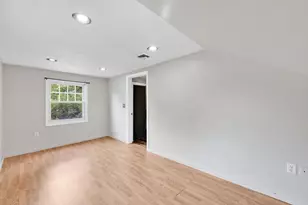 115 Saratoga Ave, Chicopee, MA 01013 - Photo 33
