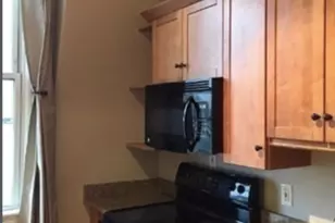 554 E 4th St, Boston, MA 02127 - Photo 7