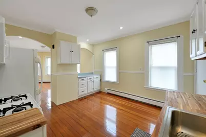 307 Austin St, New Bedford, MA 02740 - Photo 5