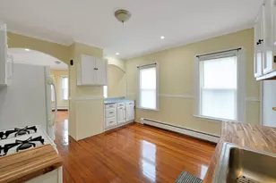 307 Austin St, New Bedford, MA 02740 - Photo 5