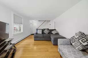 165R Green St, Stoneham, MA 02180 - Photo 9