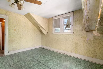 25 Curve St, Newton, MA 02465 - Photo 27