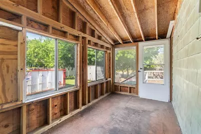 25 Curve St, Newton, MA 02465 - Photo 19