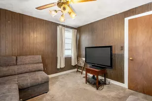 25 Curve St, Newton, MA 02465 - Photo 21