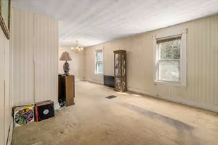 25 Curve St, Newton, MA 02465 - Photo 9