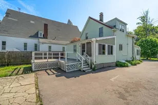 25 Curve St, Newton, MA 02465 - Photo 5