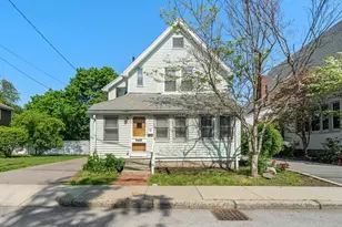 25 Curve St, Newton, MA 02465 - Photo 1