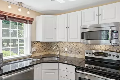 78 Macintosh Ln #78, Boxborough, MA 01719 - Photo 5