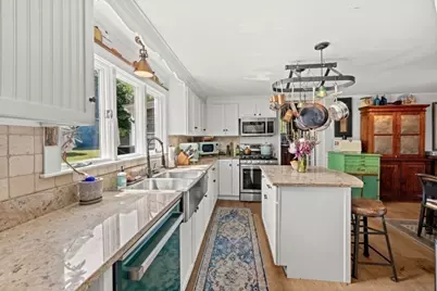 29 Jernegan Ave, Edgartown, MA 02539 - Photo 23