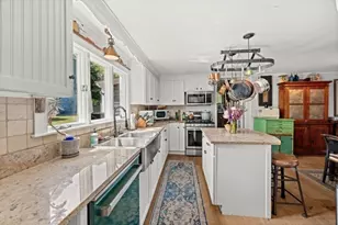 29 Jernegan Ave, Edgartown, MA 02539 - Photo 23