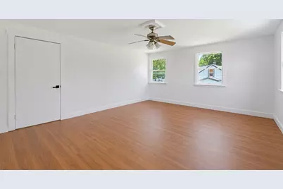 11 3rd Ave, Chelmsford, MA 01863 - Photo 9