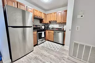 685 Oak St, Brockton, MA 02301 - Photo 9