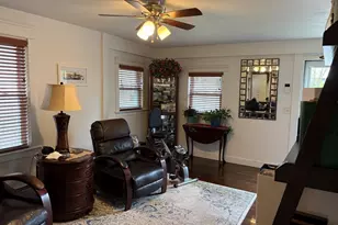 353 Massasoit, East Providence, RI 02914 - Photo 9