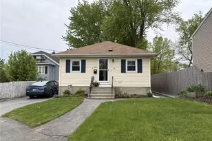353 Massasoit, East Providence, RI 02914 - Photo 13