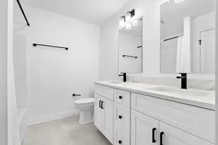 328 Village St, Medway, MA 02053 - Photo 19