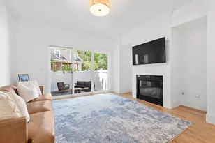 328 Village St, Medway, MA 02053 - Photo 15