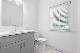 328 Village St, Medway, MA 02053 - Photo 31