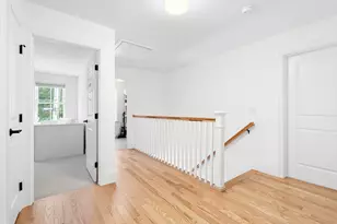 328 Village St, Medway, MA 02053 - Photo 17